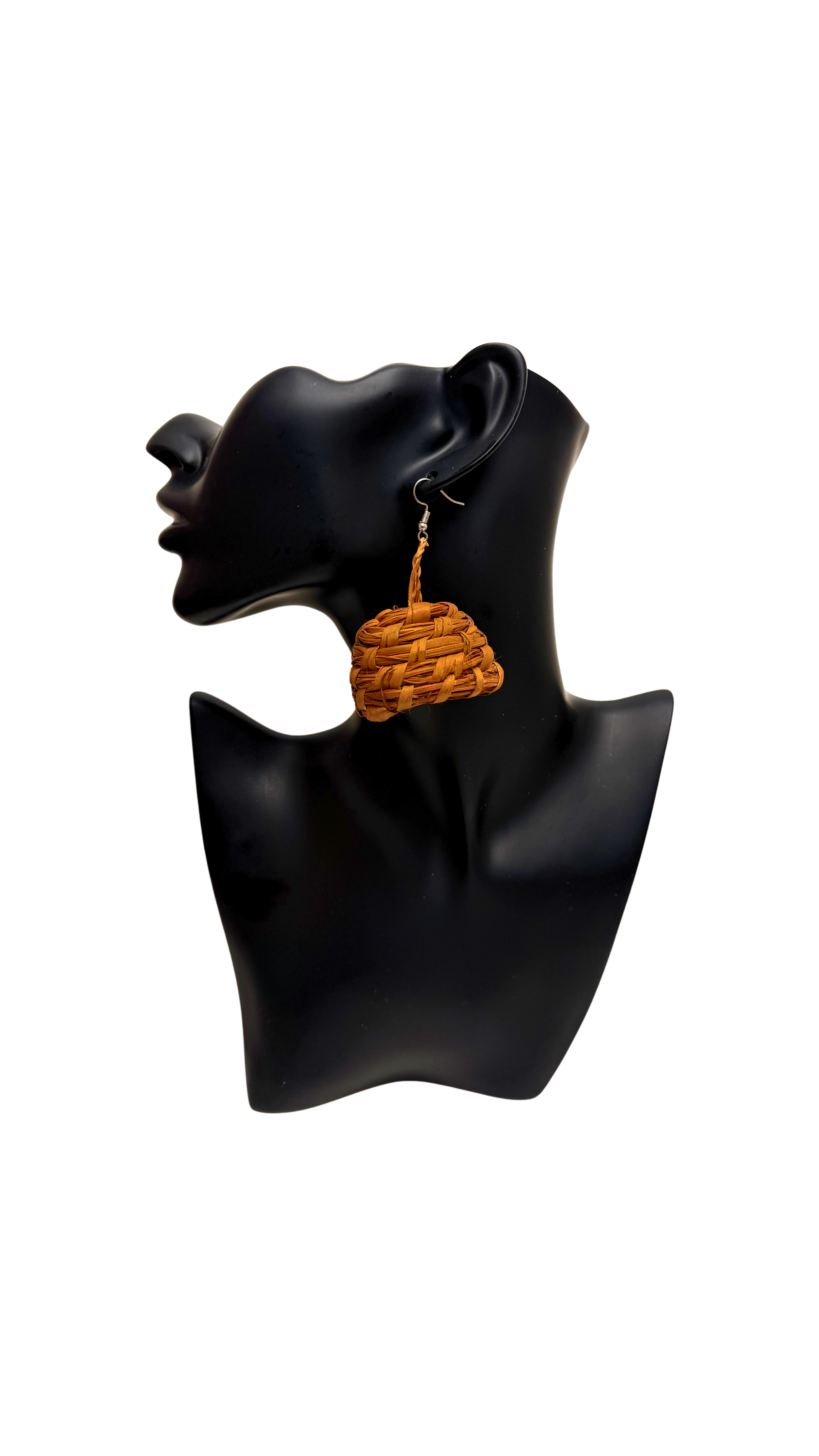 RAFFIA EARRING